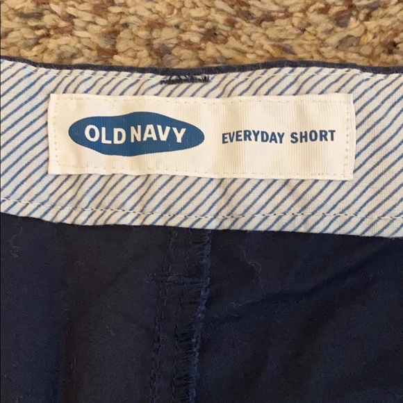 Shorts - Picture 2 of 3